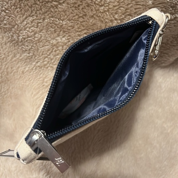 AME & LULU Brigsby Tee Pouch - Picture 5 of 6